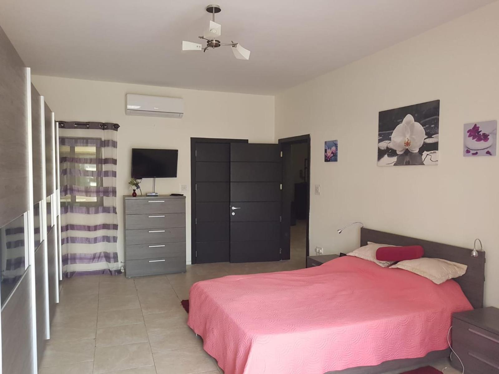 דירות Pietà Inessa'S Flat מראה חיצוני תמונה