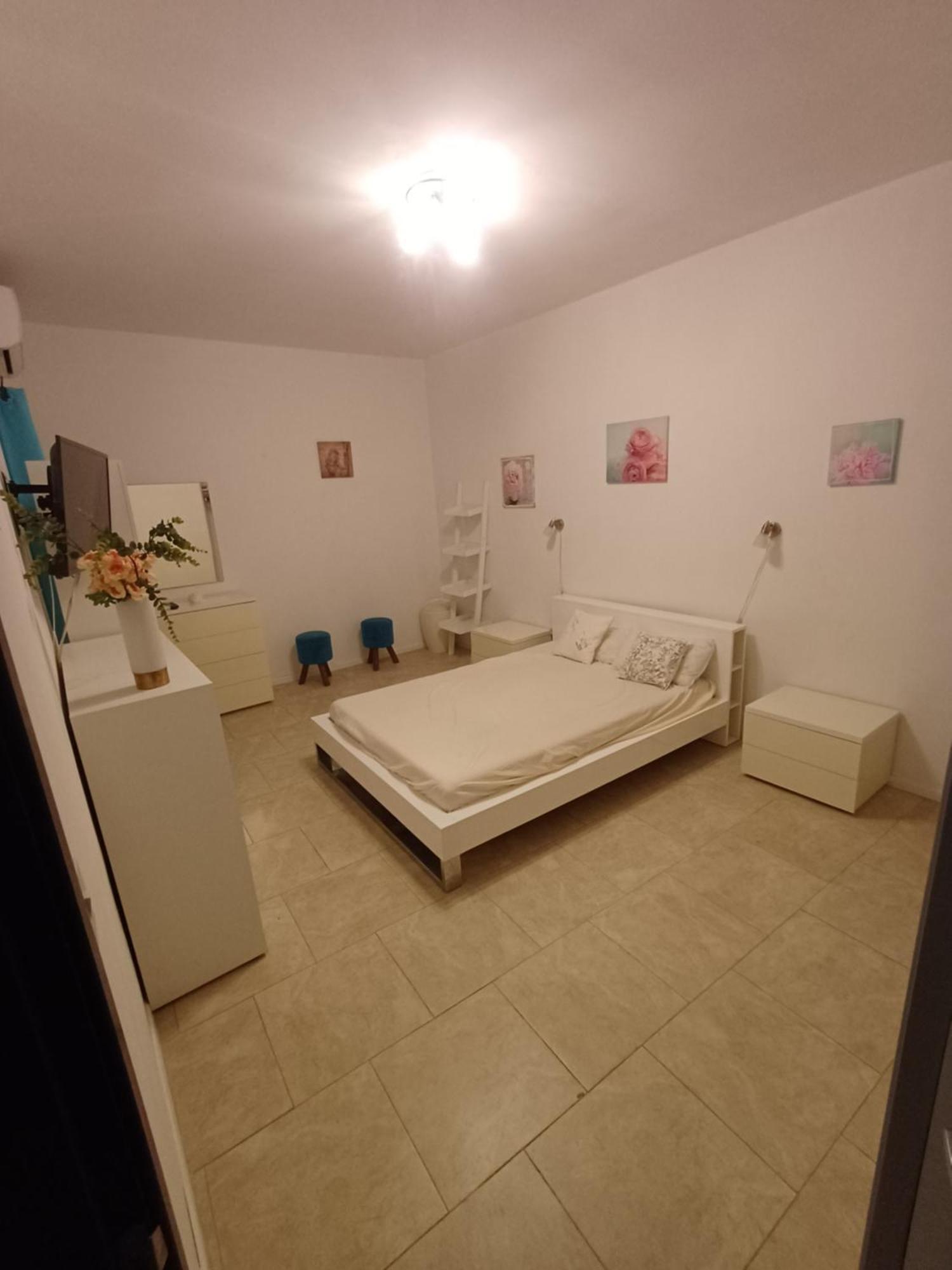 דירות Pietà Inessa'S Flat מראה חיצוני תמונה